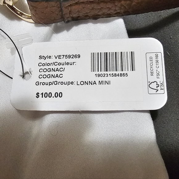 Guess purse - Picture 4 of 4